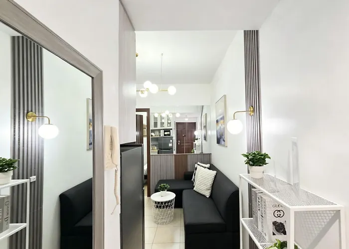 Citispace 1br Condotel At Ridgewood Towers Near Bgc Airport #rw01a