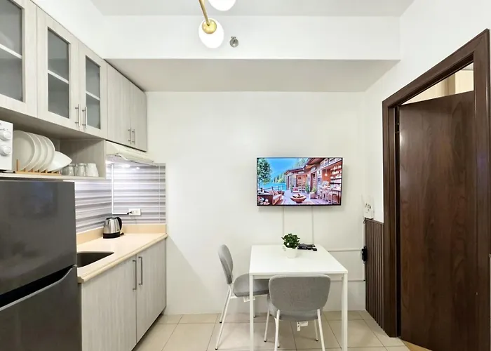 Citispace 1br Condotel At Ridgewood Towers Near Bgc Airport #rw01a Manila